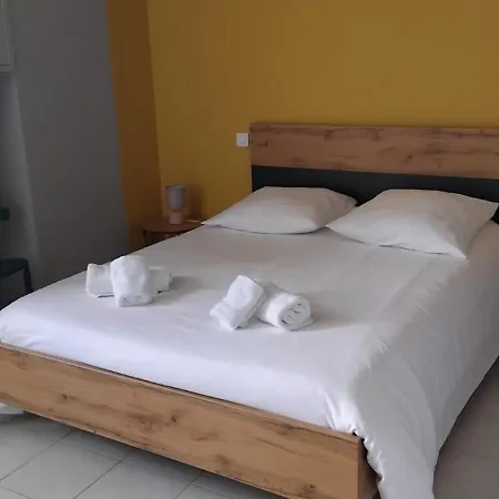 Holiday home La Jolie Page Saint-Aubin-des-Ormeaux